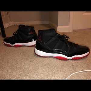 Jordan Bred 11s Sz12